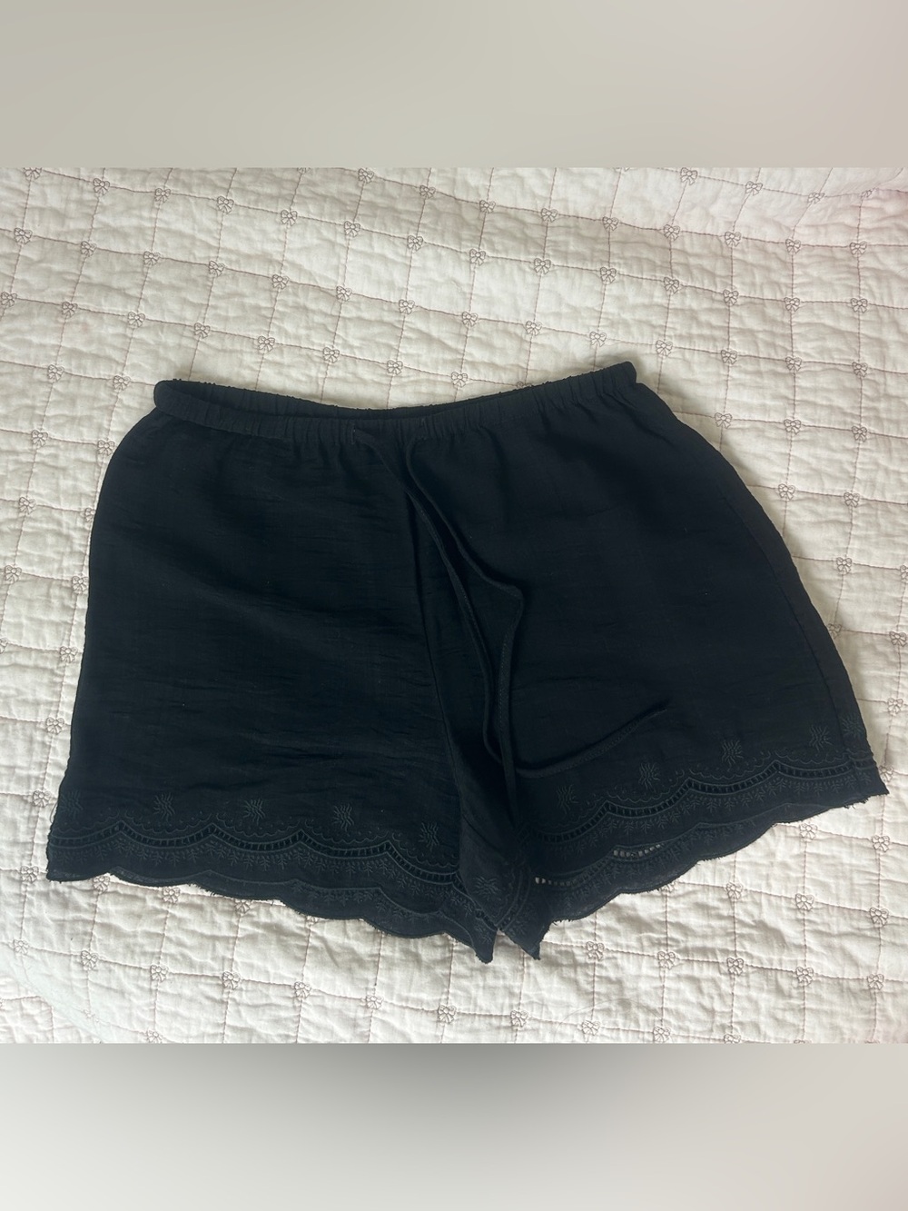 Vero Moda Lace Trim Shorts for Women